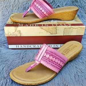 Easy Street Tuscany Venice Fuchsia Sandals
